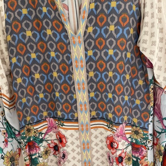 JOHNNY WAS Floral Print & Geometric Embroidered Tunic/Top: NWOT! XS (Runs Large) - Picture 7 of 8